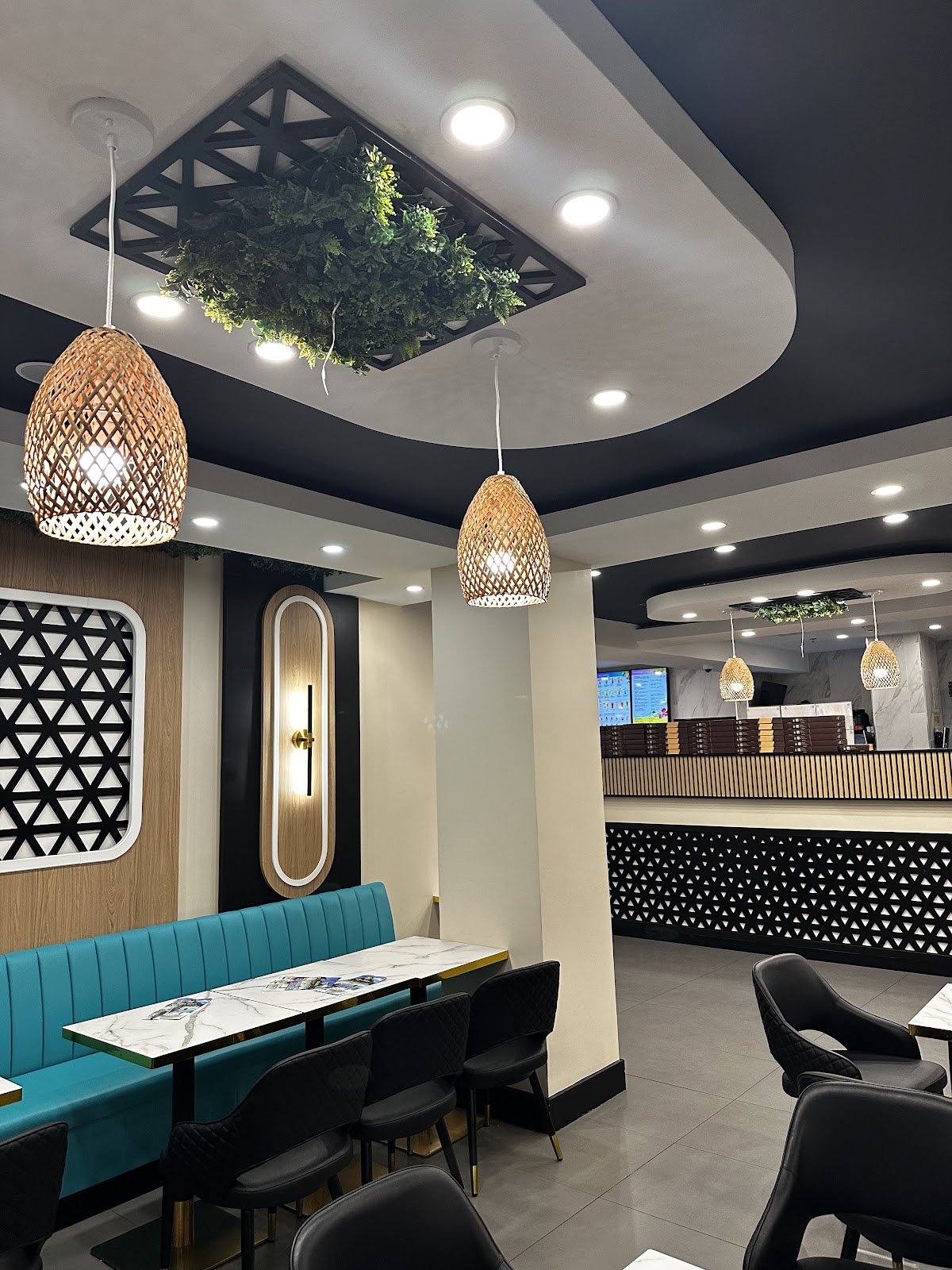 Bora Bora Smoothie Cafe - Paterson New Jersey