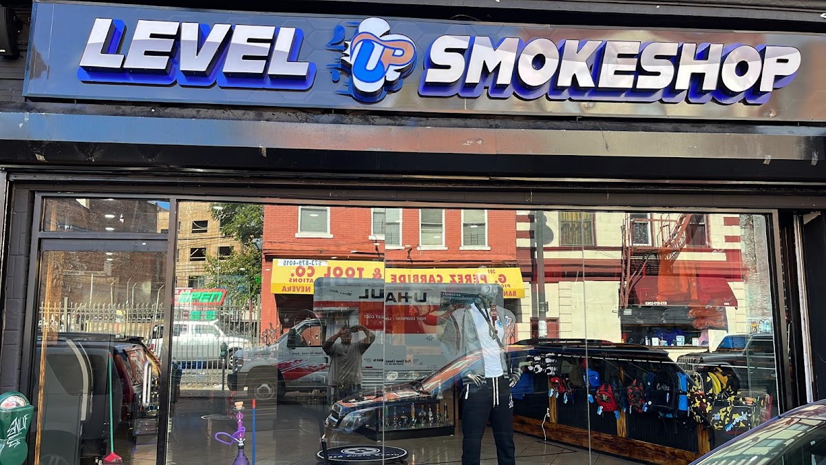 LEVEL UP SMOKE SHOP